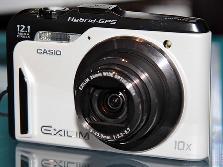 Casio-EXILIM-EX-10HG-Hybrid-GPS-Camera-Prototype